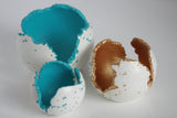 White Concrete & Bright Blue Sphere | Candleholder - Kaiko Studio